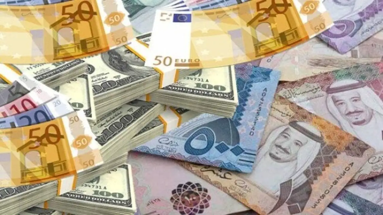 تحركات البنوك المصرية.. تطورات سعر الدولار والعملات مقابل الجنيه في تعاملات الأحد
